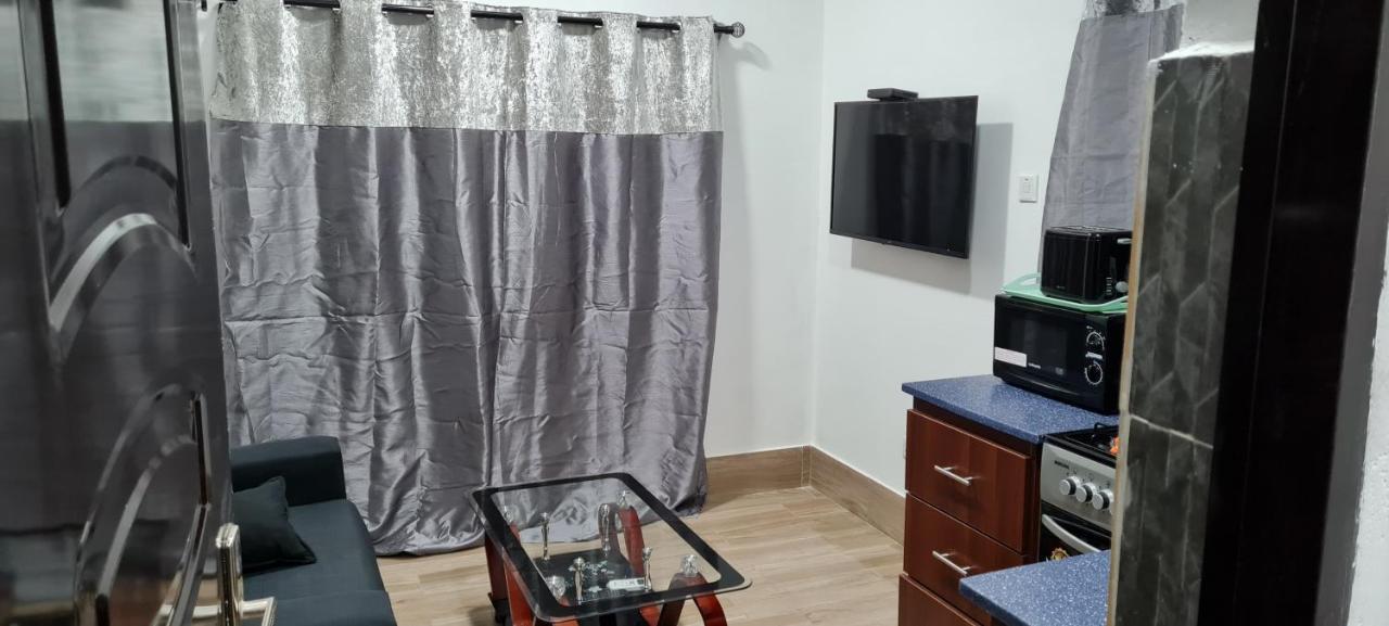 Nesta Barron -Home Away From Home North Legon Zewnętrze zdjęcie