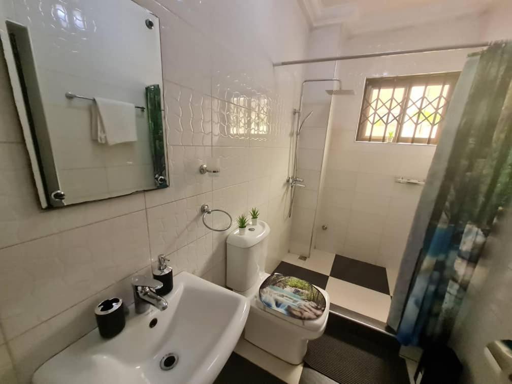 Nesta Barron -Home Away From Home North Legon Pokój zdjęcie