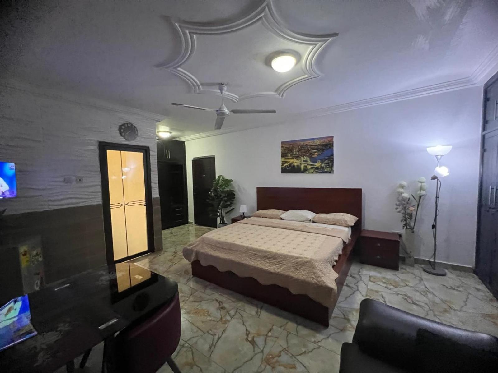 Nesta Barron -Home Away From Home North Legon Zewnętrze zdjęcie